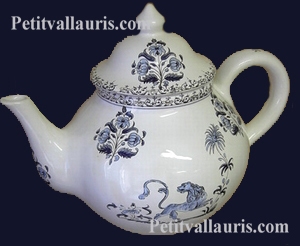TEAPOT OLD BLUE MOUSTIERS TRADITION DECORATION